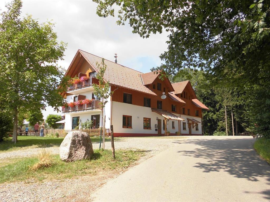Gasthof Gruener Baum "Kongo" Amtzell Exterior photo
